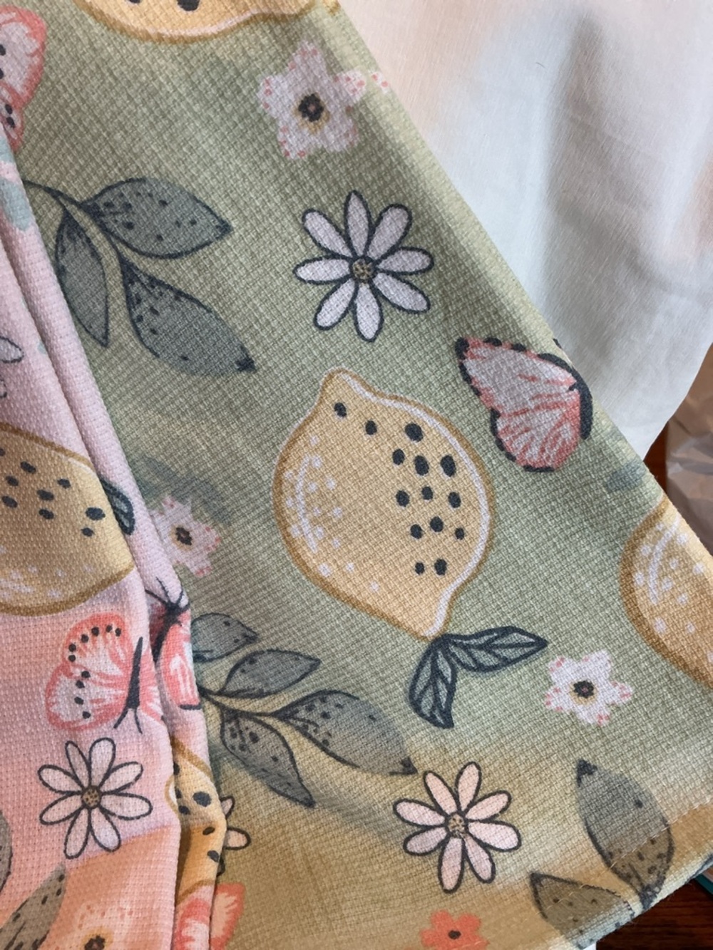 Shabby Chic Kitchen Towels - Set of 3 - Picture 4 of 7